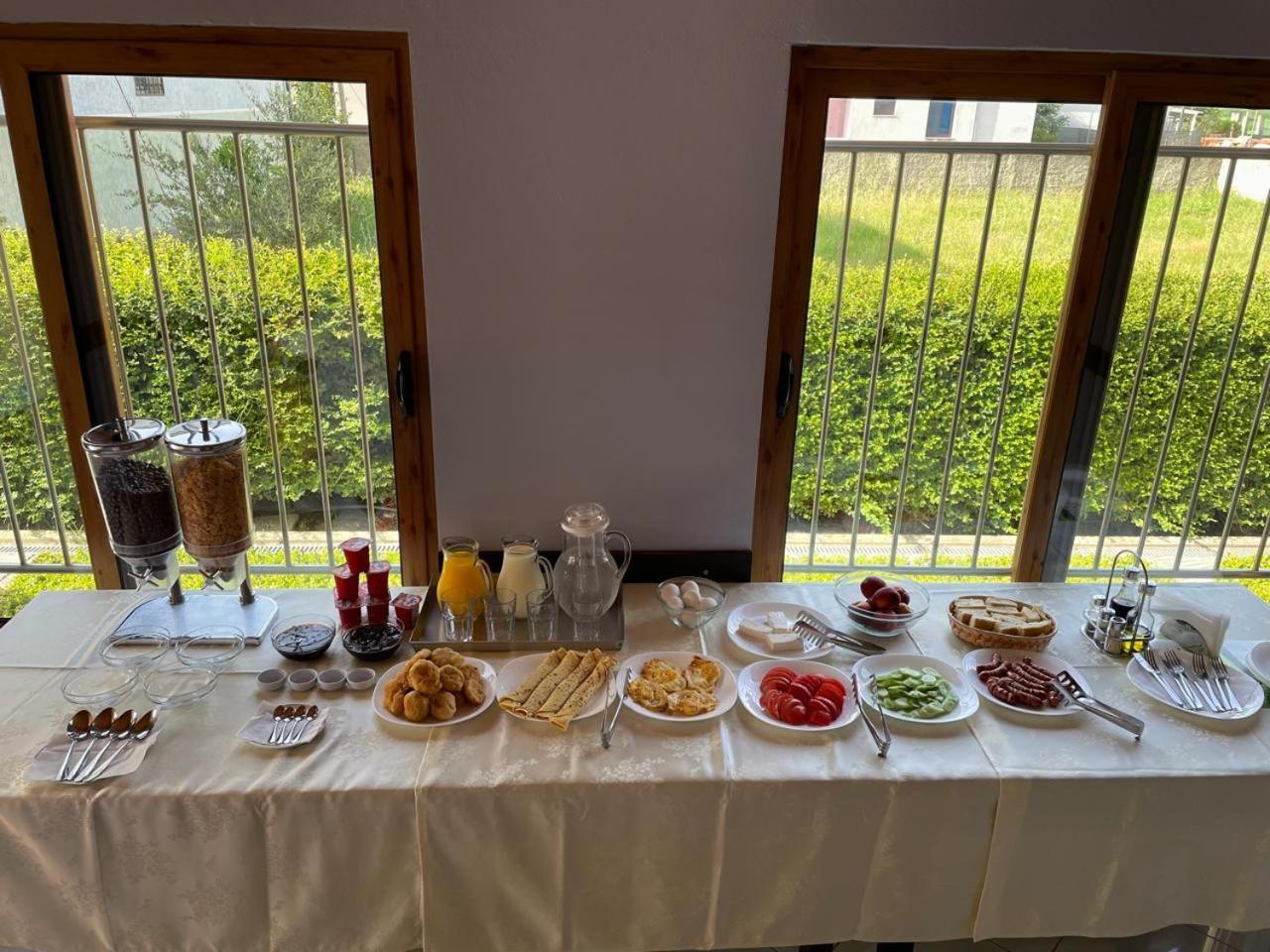 Hotel Restaurant Globi Velipojë المظهر الخارجي الصورة