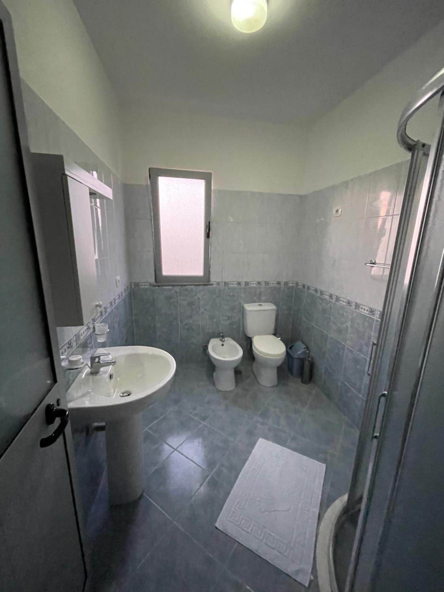 Hotel Restaurant Globi Velipojë المظهر الخارجي الصورة