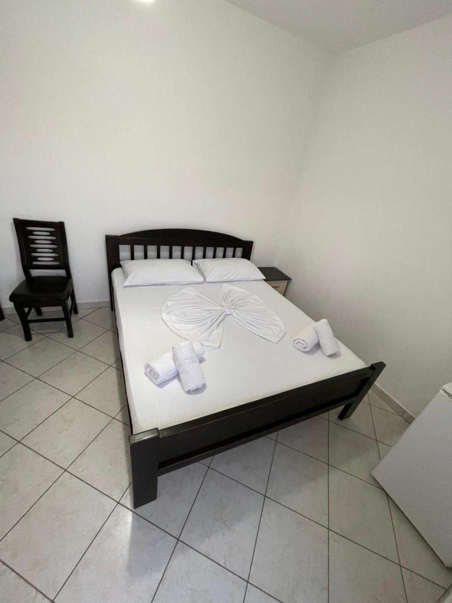 Hotel Restaurant Globi Velipojë المظهر الخارجي الصورة