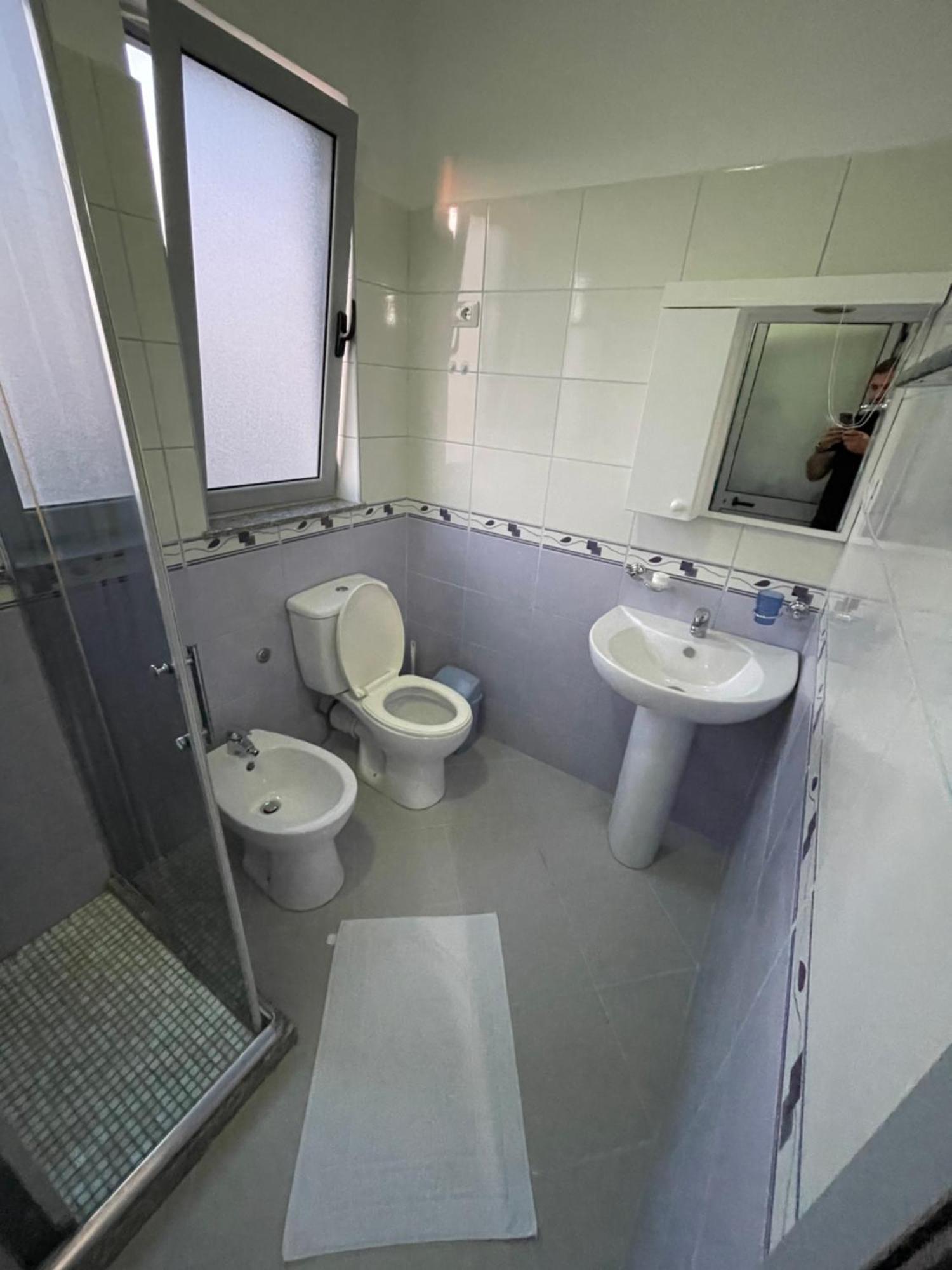 Hotel Restaurant Globi Velipojë المظهر الخارجي الصورة