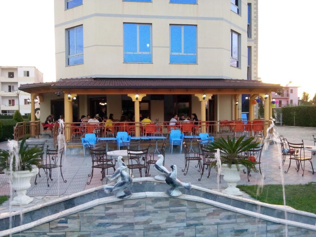 Hotel Restaurant Globi Velipojë المظهر الخارجي الصورة
