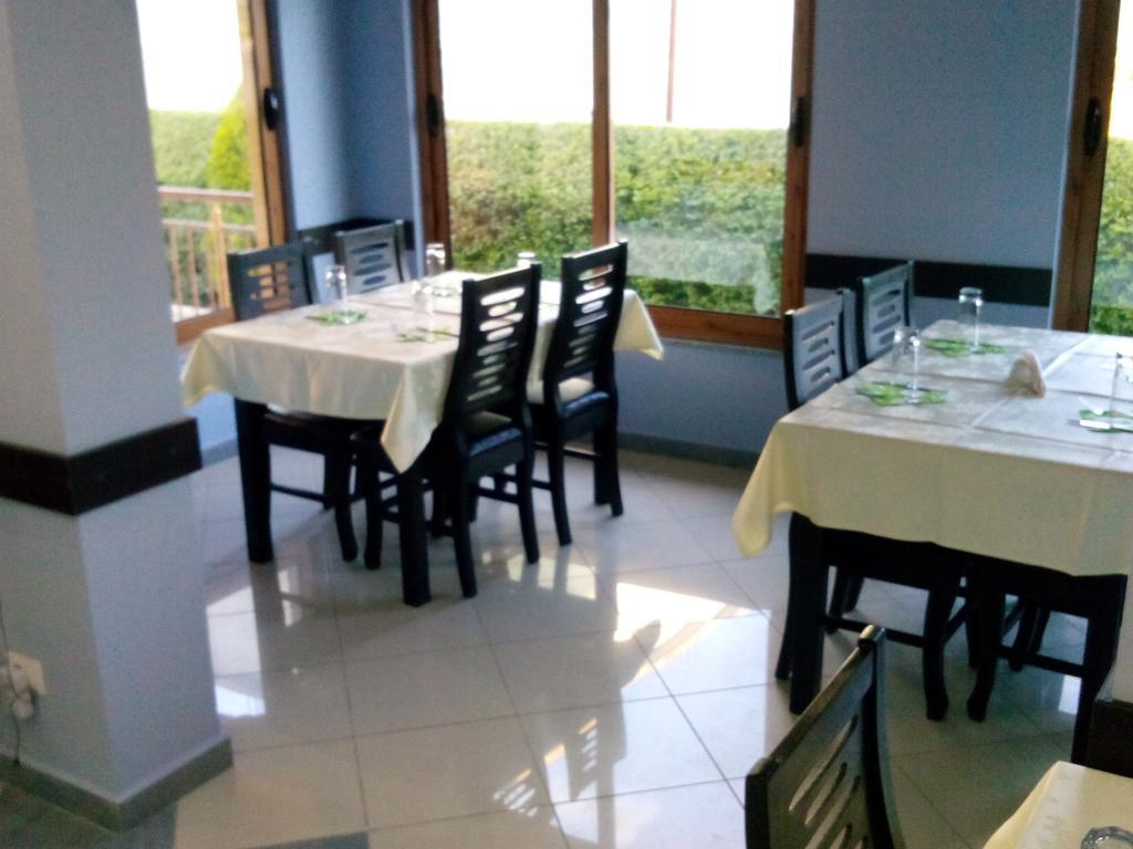 Hotel Restaurant Globi Velipojë المظهر الخارجي الصورة